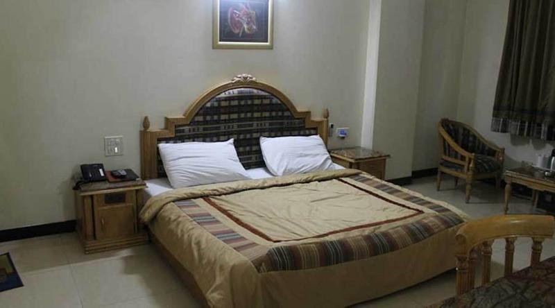 Hotel Sunstar Residency Дели Экстерьер фото